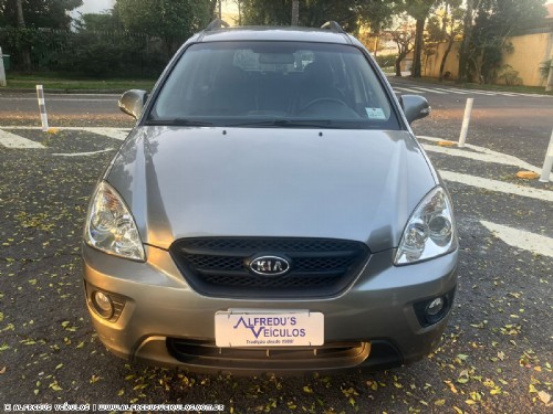 Kia CARENS EX 2010/2011
